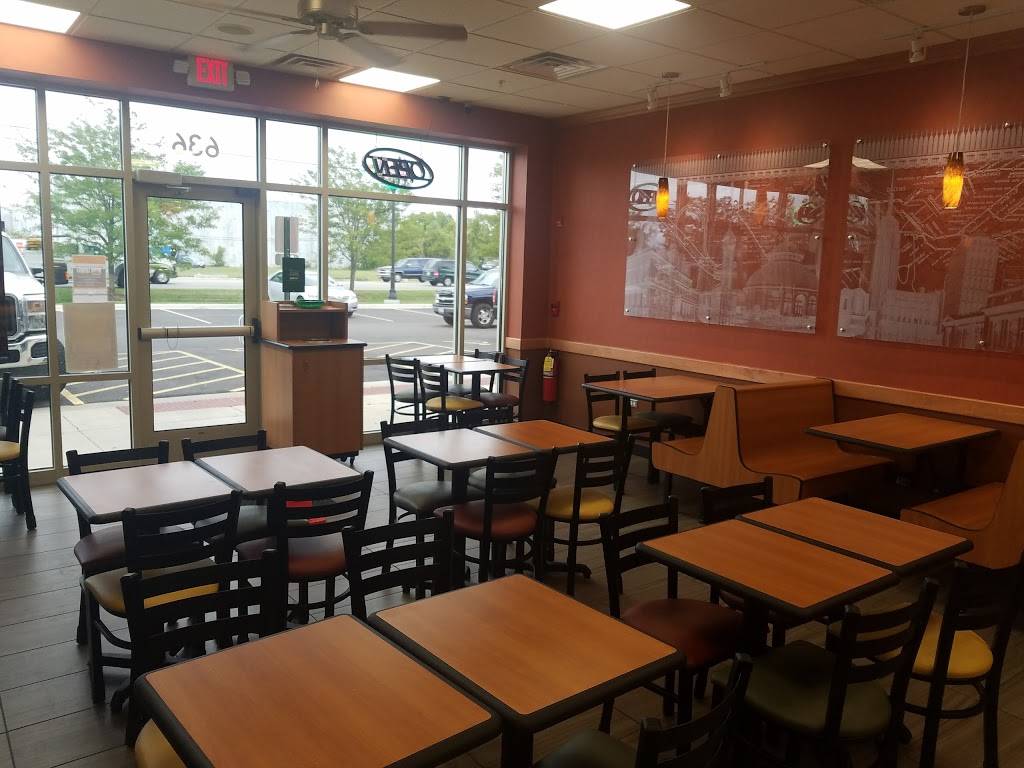 Subway | restaurant | 636 N Independence Blvd, Romeoville, IL 60446, USA | 8155243248 OR +1 815-524-3248