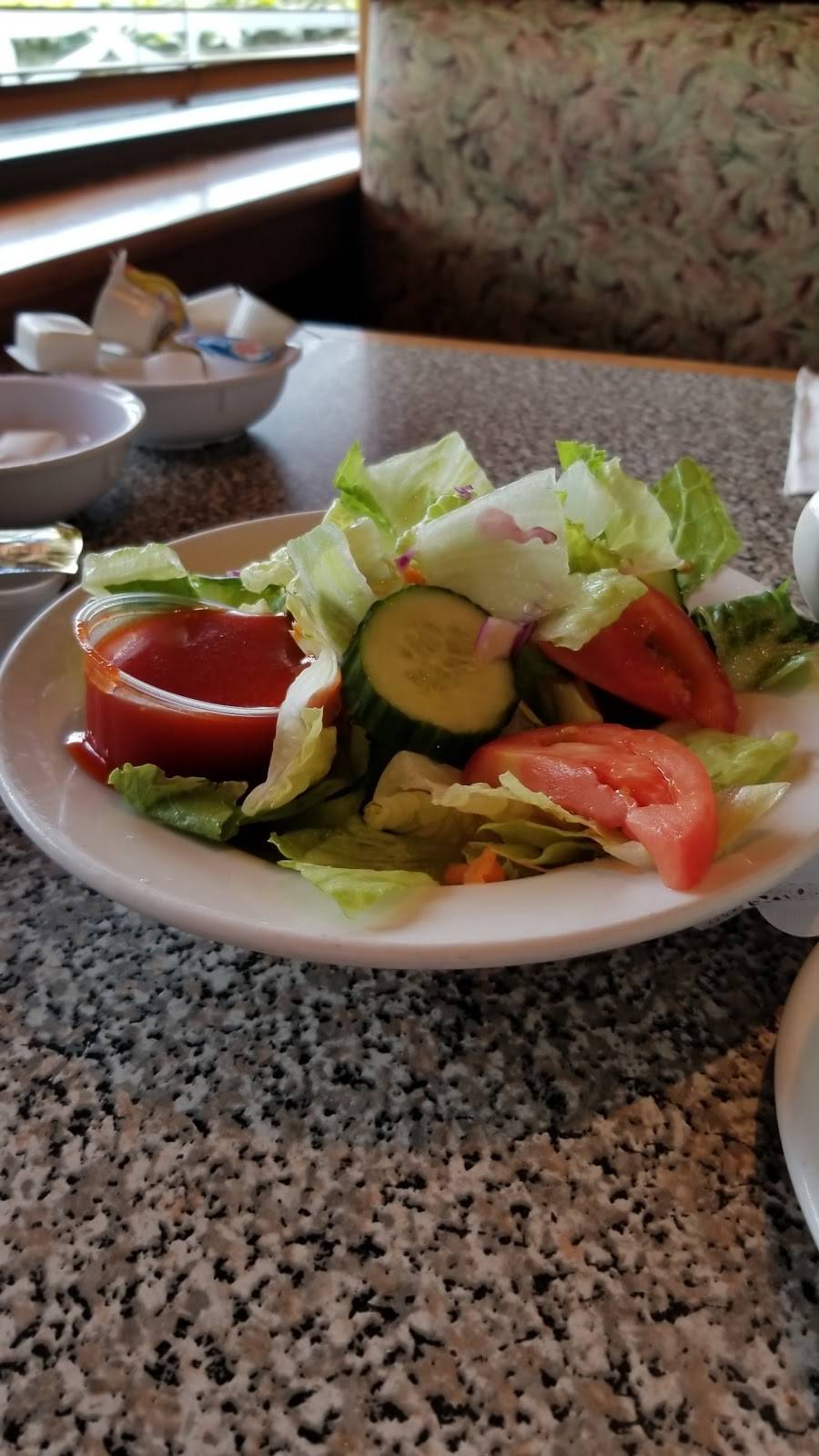 Egg Basket Pancake House | bakery | 880 S Barrington Rd, Streamwood, IL 60107, USA | 6304831200 OR +1 630-483-1200