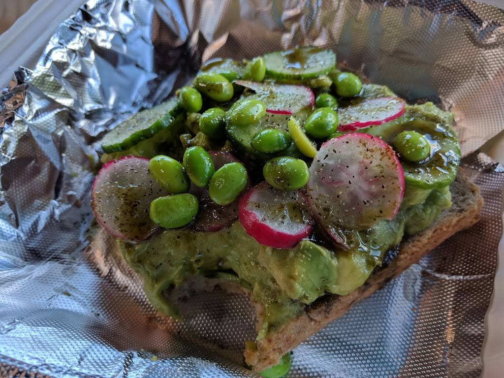 Krisp Fresh Living | restaurant | 2272 Michelson Dr #100, Irvine, CA 92612, USA | 9495365735 OR +1 949-536-5735