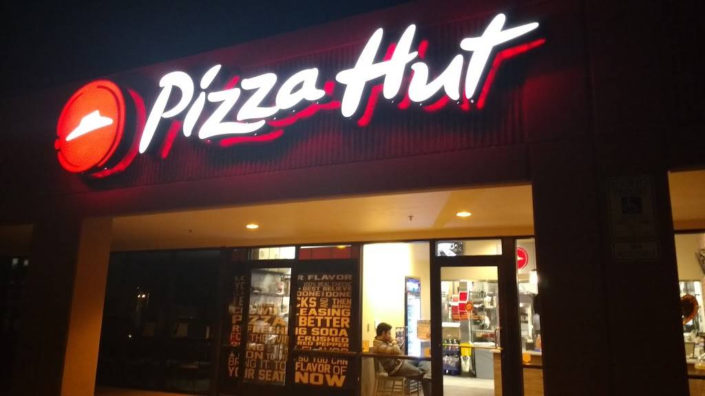 Pizza Hut | meal delivery | 2680 E Valencia Rd Suite 176, Tucson, AZ 85706, USA | 5208899583 OR +1 520-889-9583