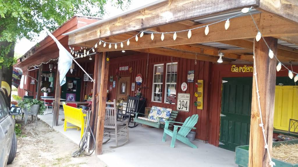 Red Shed Diner | restaurant | 212 Ascauga Lake Rd, Graniteville, SC 29829, USA | 8036630584 OR +1 803-663-0584