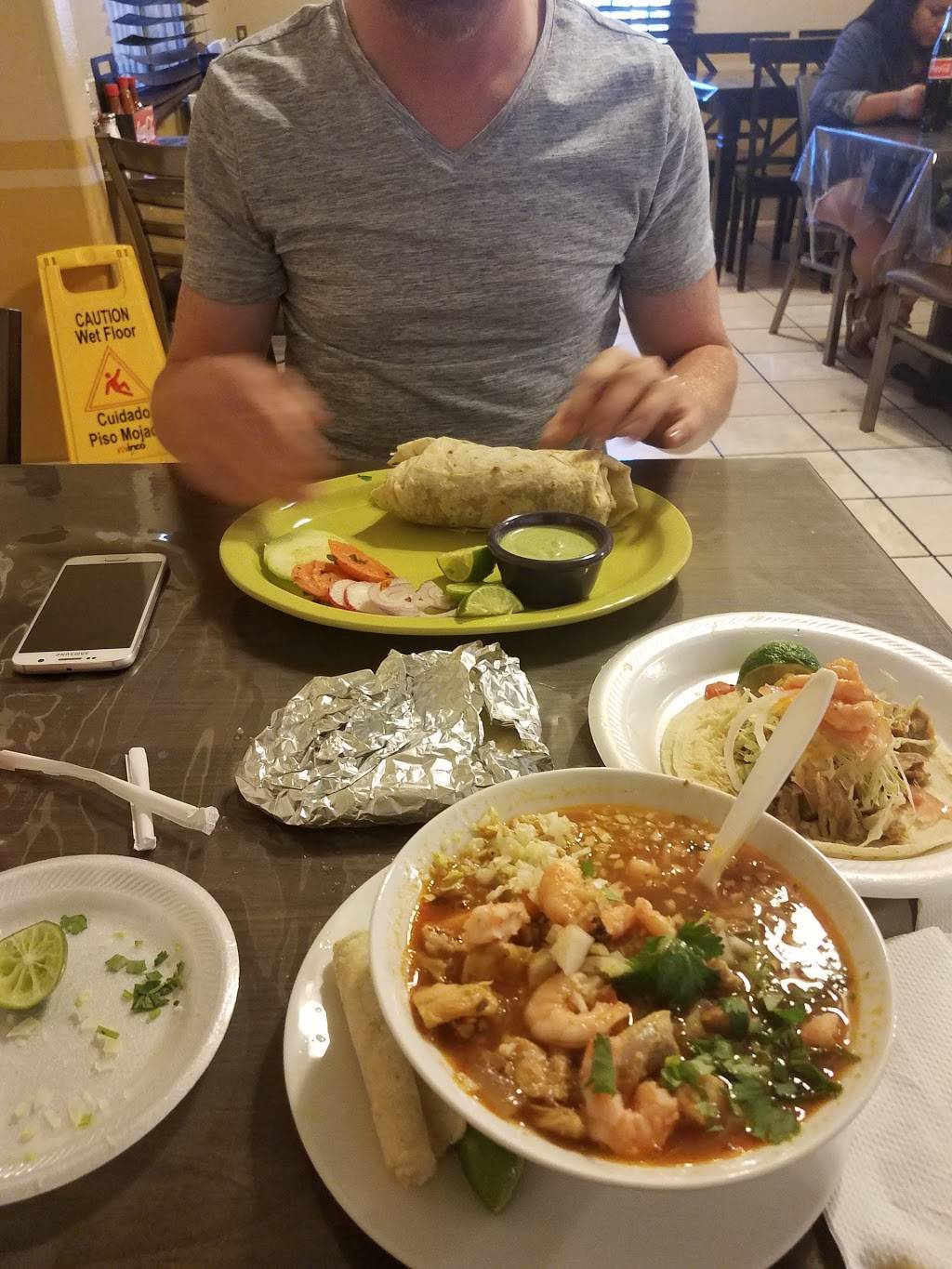 Don Cahuamanta | restaurant | 3549 W McDowell Rd, Phoenix, AZ 85009, USA | 6023583982 OR +1 602-358-3982