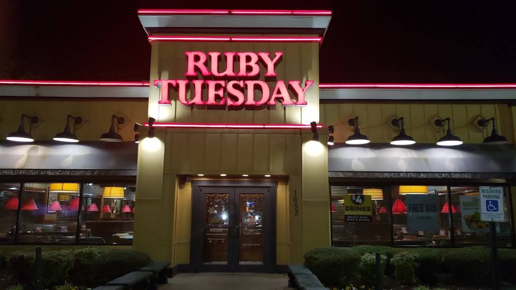 Ruby Tuesday | restaurant | 1653 Sycamore View Rd, Memphis, TN 38134, USA | 9013829280 OR +1 901-382-9280