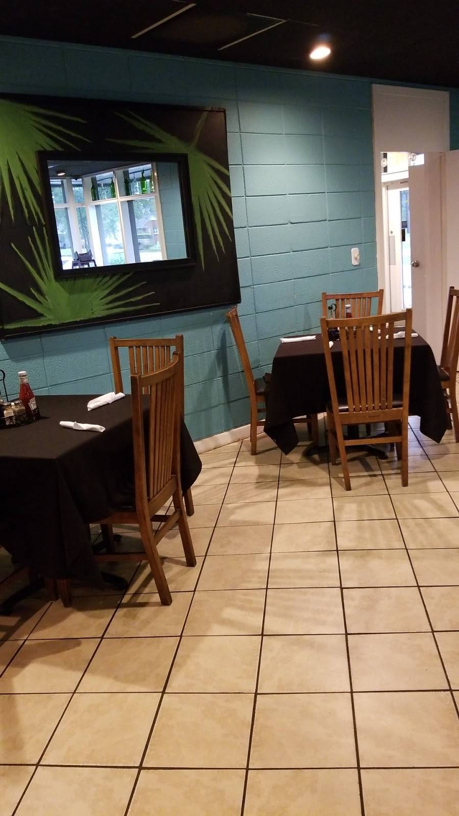 The Clubhouse Grill | restaurant | 160 Club Cir, Lake City, SC 29560, USA | 8433742582 OR +1 843-374-2582