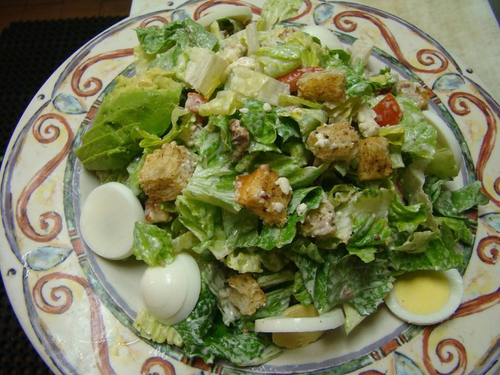 Saylors Restaurant & Bar | restaurant | 2009 Bridgeway, Sausalito, CA 94965, USA | 4153321512 OR +1 415-332-1512