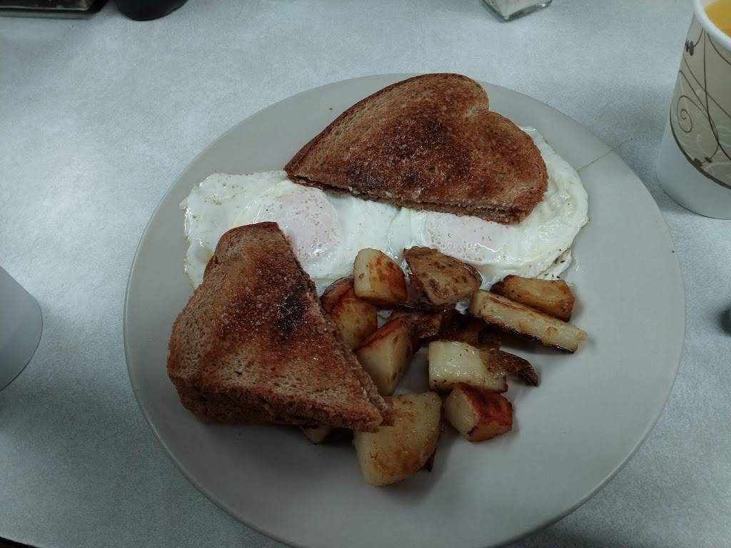 Dock Street Coffee Shop | cafe | 2 Dock St, Edgartown, MA 02539, USA | 5086275232 OR +1 508-627-5232