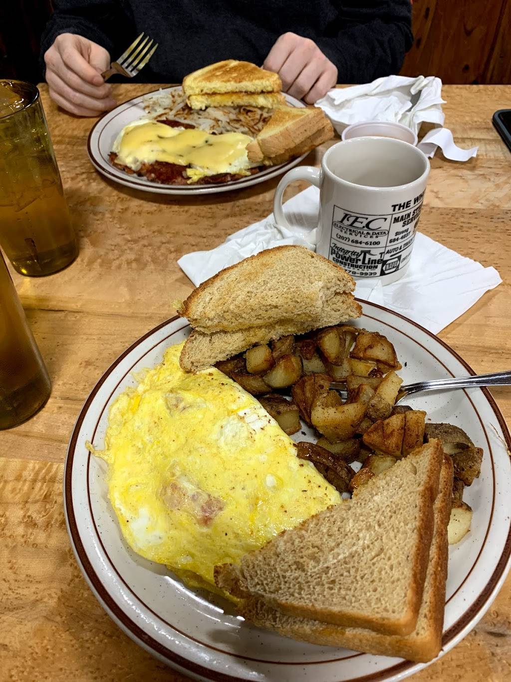 The White Elephant | Strong, Maine | restaurant | 26 S Main St, Strong, ME 04983, USA | 2076843615 OR +1 207-684-3615