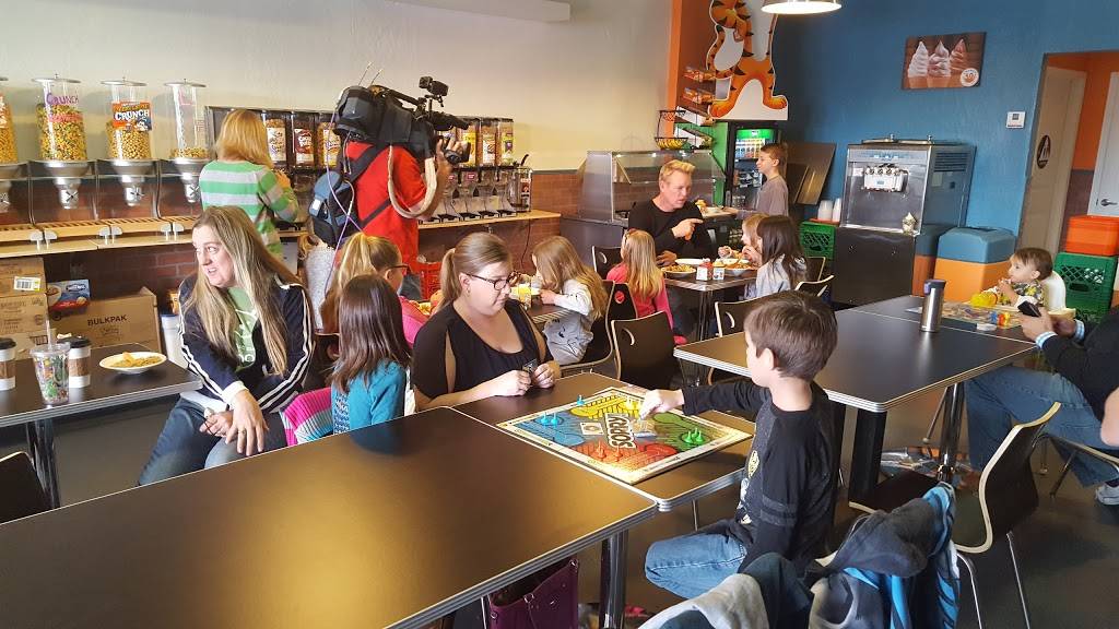 Crunch50 | restaurant | 13240 N 7th St #6, Phoenix, AZ 85022, USA | 6028925217 OR +1 602-892-5217