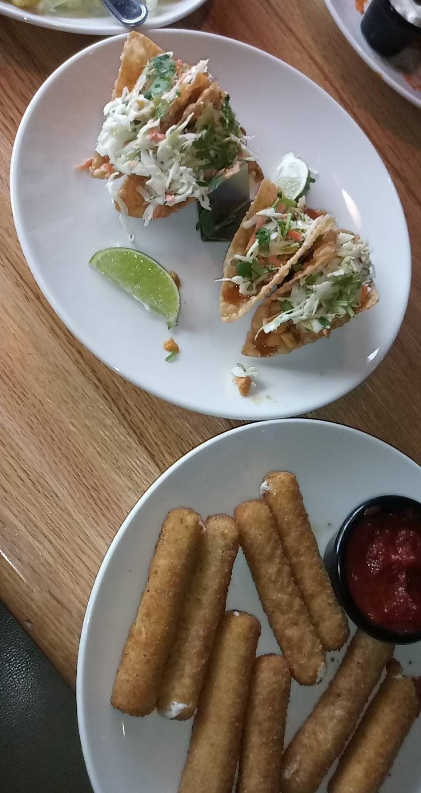 Applebees Grill + Bar | restaurant | 1893 W, MN-36, Roseville, MN 55113, USA | 6516970648 OR +1 651-697-0648