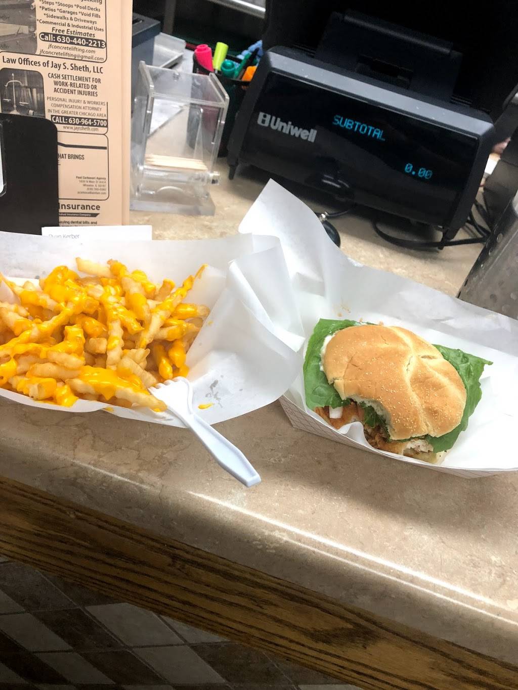 Browns Chicken | restaurant | 1N058 Main St, Carol Stream, IL 60188, USA | 6305100890 OR +1 630-510-0890