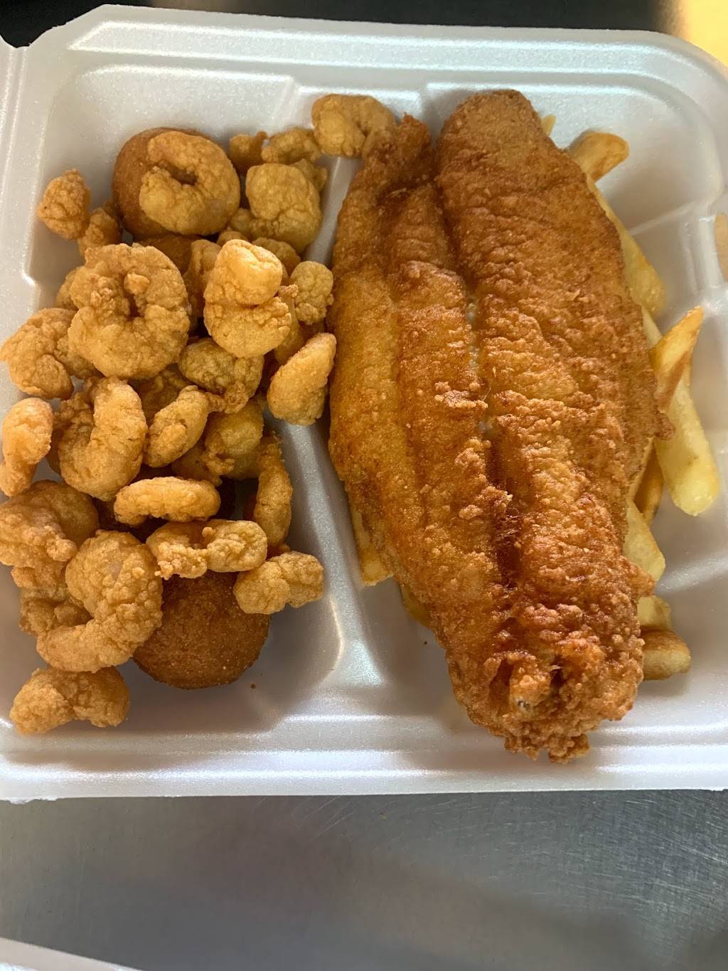 Seafood Express | restaurant | 531 W Depot St, Angier, NC 27501, USA | 9196397888 OR +1 919-639-7888