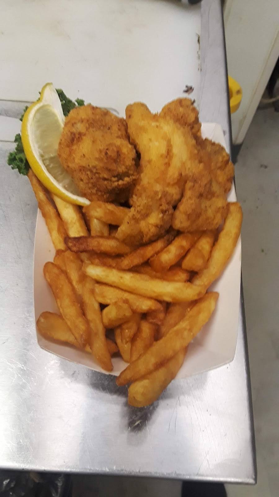 Surf & Turf Cafe | restaurant | 101 N Franklin St, Tampa, FL 33602, USA | 8132213354 OR +1 813-221-3354