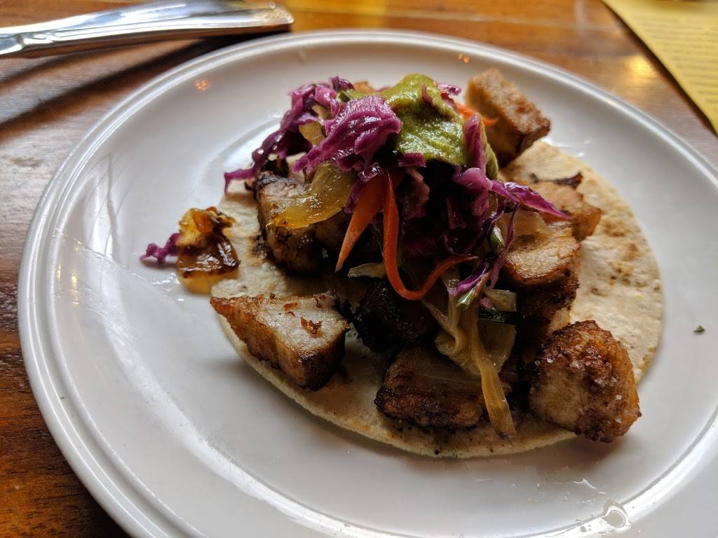 Phlight | restaurant | 6724 Bright Ave B, Whittier, CA 90601, USA | 5627890578 OR +1 562-789-0578