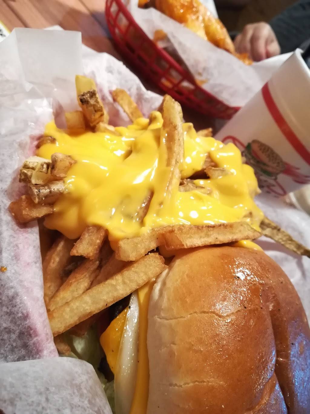 Fosters Grille | restaurant | 4418 Costello Way, Haymarket, VA 20169, USA | 5712615959 OR +1 571-261-5959