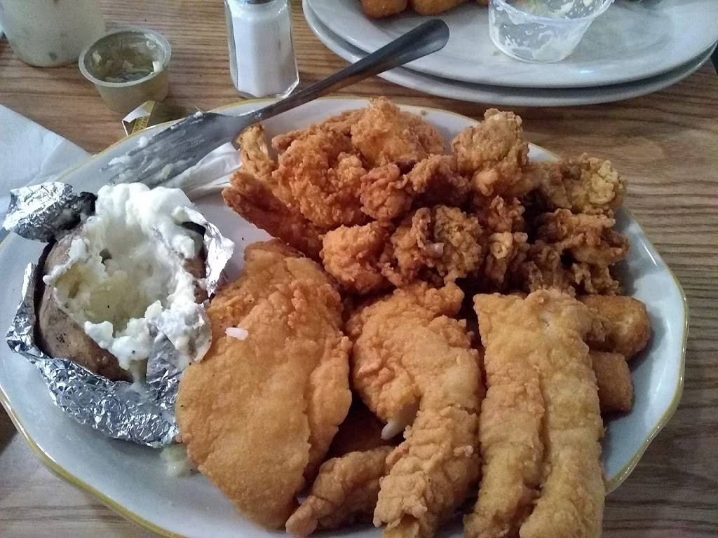 Harbor Inn Seafood Restaurant | restaurant | 2408 S Church St, Burlington, NC 27215, USA | 3362281995 OR +1 336-228-1995