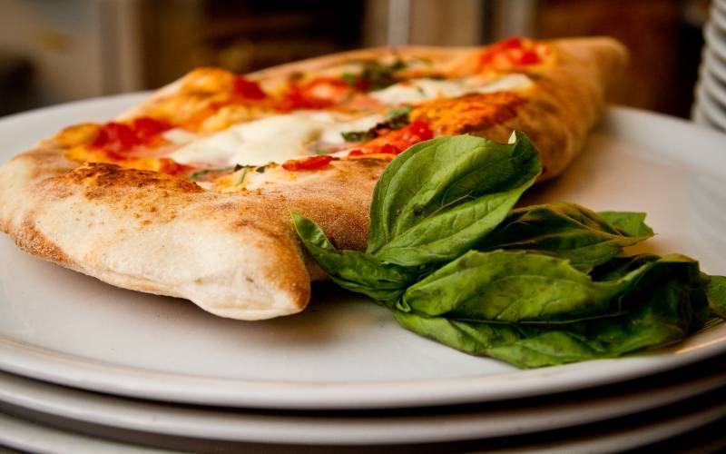 Bella Napoli Pizzeria | restaurant | 1200 Villa Pl #206, Nashville, TN 37212, USA | 6158911387 OR +1 615-891-1387