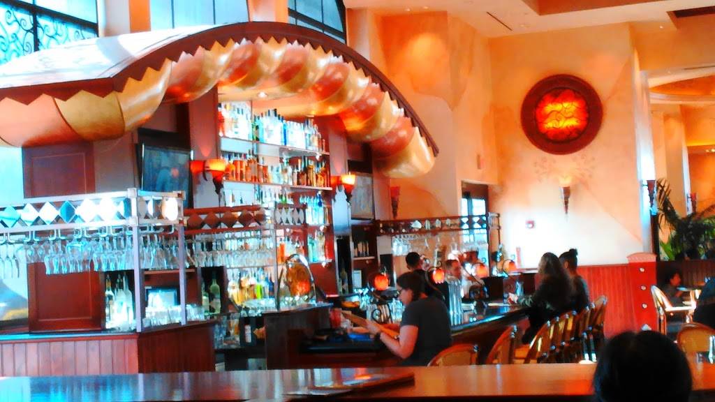 The Cheesecake Factory | restaurant | 2020 Spring Rd, Oak Brook, IL 60523, USA | 6305731800 OR +1 630-573-1800