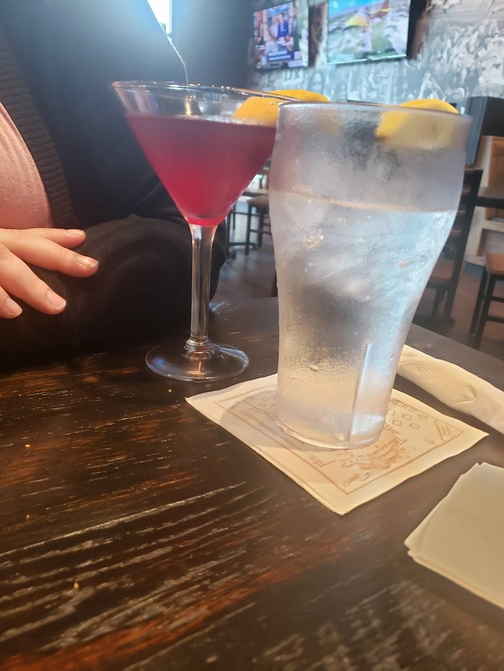 Walk-Ons Sports Bistreaux | restaurant | 50 Town Center Pkwy, Slidell, LA 70458, USA | 9856399891 OR +1 985-639-9891