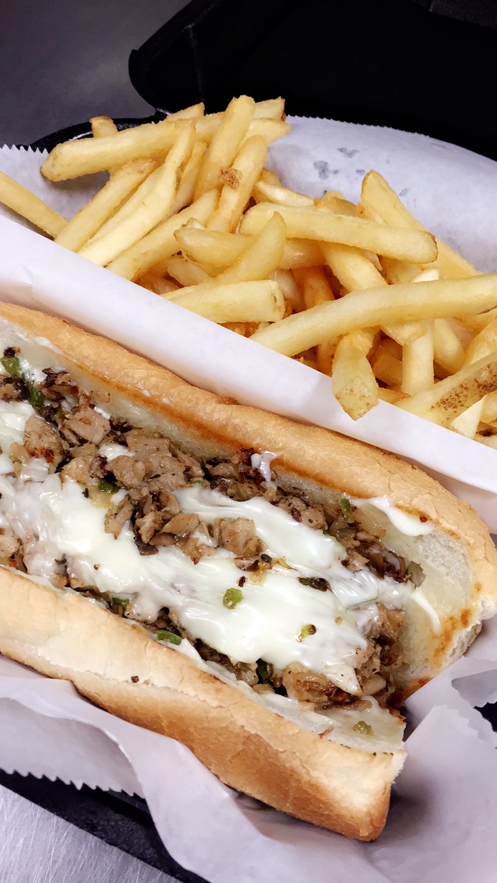 Wild Wing Station | restaurant | 2212 Dauphin Island Pkwy, Mobile, AL 36605, USA | 2512871824 OR +1 251-287-1824