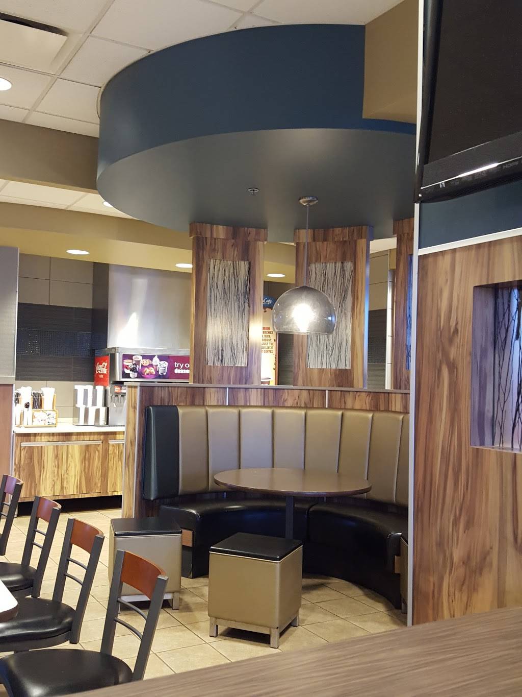 McDonalds | cafe | 808 S Rochester Rd, Rochester, MI 48307, USA | 2486528661 OR +1 248-652-8661