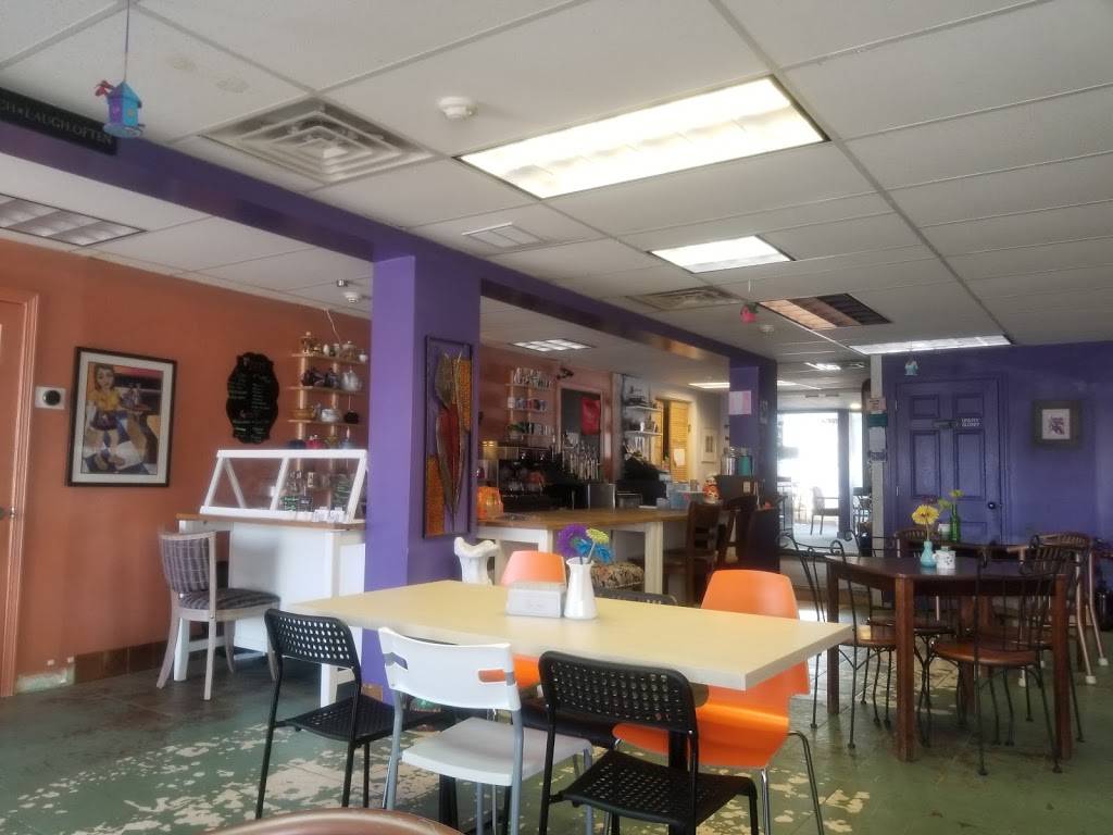 The Purple Rooster Cafe | restaurant | 105 South St, Plainville, MA 02762, USA | 5083161550 OR +1 508-316-1550