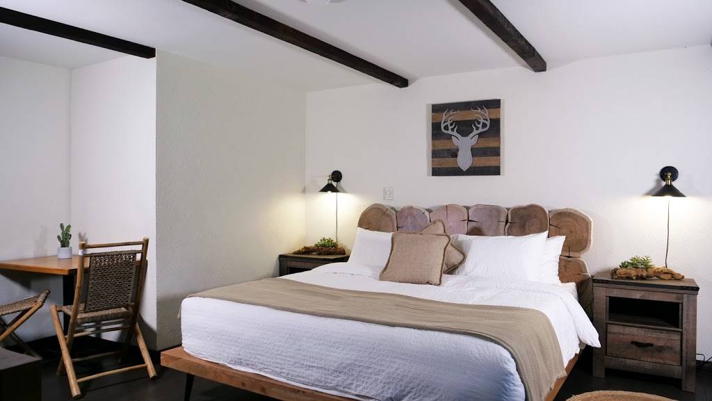 Paradise Village Hotel & Restaurant | bakery | 31811 WA-706, Ashford, WA 98304, USA | 3602550070 OR +1 360-255-0070