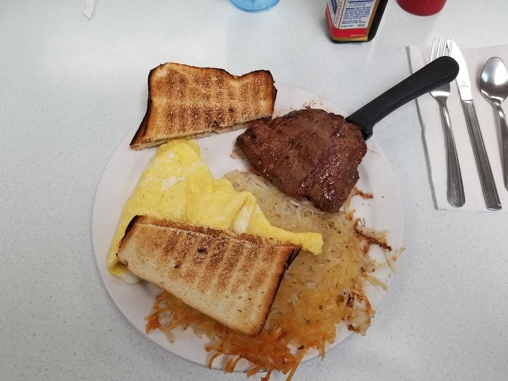 Waldo Cafe | restaurant | 235 Depot St, Waldo, WI 53093, USA | 9205287252 OR +1 920-528-7252