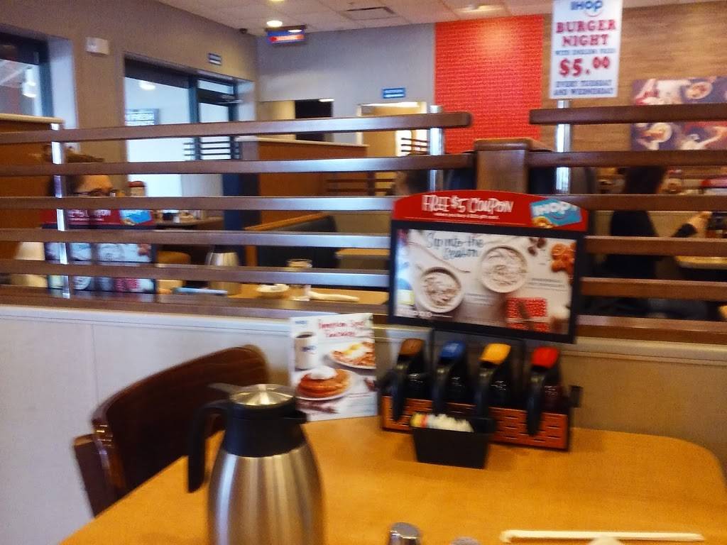 IHOP | bakery | 5159 US-30, Greensburg, PA 15601, USA | 7248341345 OR +1 724-834-1345