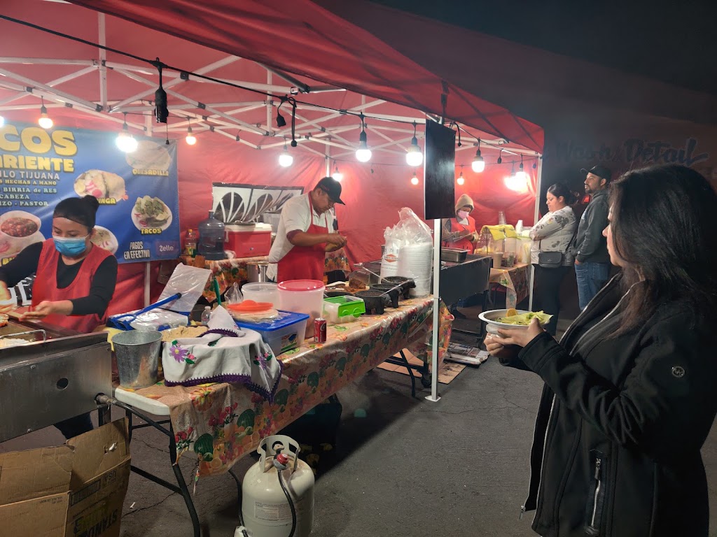 Tacos de birria el pariente | restaurant | 901 Panorama Dr, Bakersfield, CA 93305, USA | 3238051754 OR +1 323-805-1754