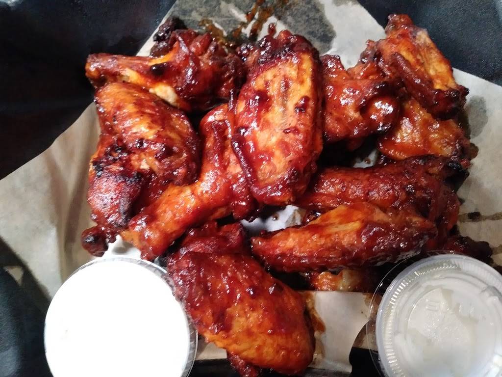 Hooters | restaurant | 5821 Interstate 20 W, Arlington, TX 76016, USA | 8175169464 OR +1 817-516-9464