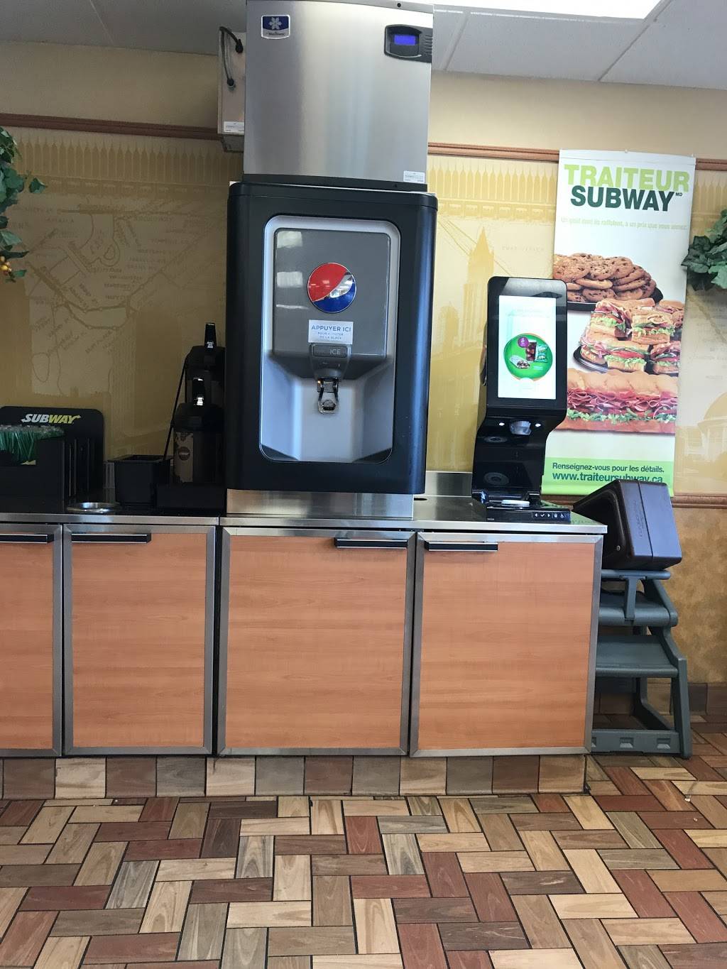 Subway | restaurant | 3500 Chemin des Quatre-Bourgeois, Québec, QC G1W 2L2, Canada | 4186511314 OR +1 418-651-1314
