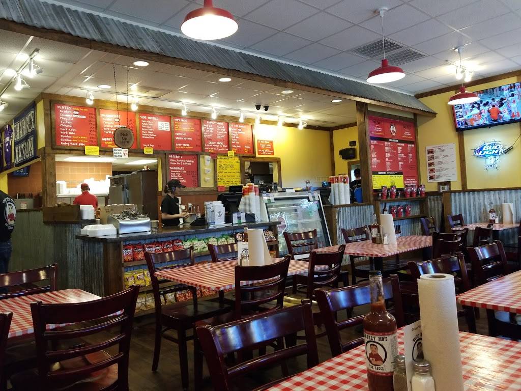 Smokey Mos BBQ | restaurant | 1685 River Rd, Boerne, TX 78006, USA | 8303312633 OR +1 830-331-2633