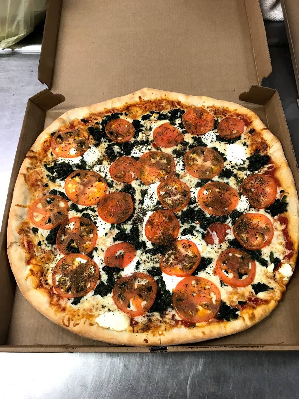 Elias Pizzeria | restaurant | 685 Columbia Turnpike, East Greenbush, NY 12061, USA | 5184790237 OR +1 518-479-0237