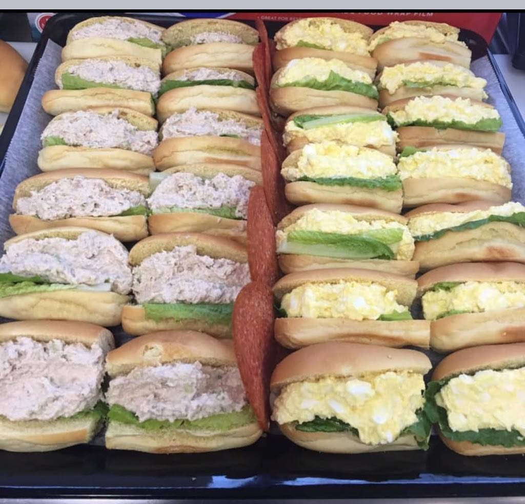 Oxford Market, Oxford Mass | cafe | 676 Main St, North Oxford, MA 01537, USA | 5087316042 OR +1 508-731-6042