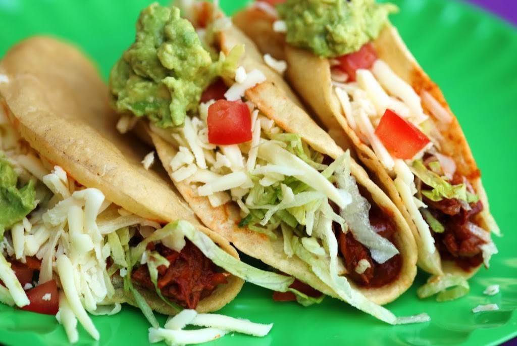 Carlos & Harleys & 745 Sportsbar & Grill | restaurant | 5510 E 2200 N, Eden, UT 84310, USA | 8017458226 OR +1 801-745-8226