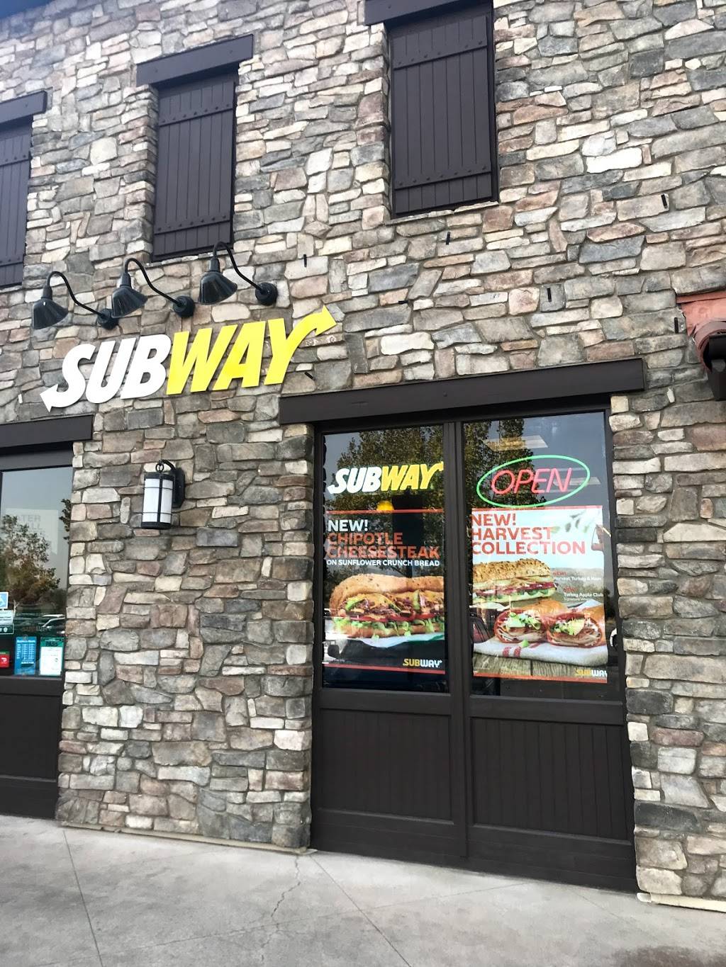Subway Restaurants | restaurant | Piazza Rubino, 101 E Vineyard Ave Suite 131, Livermore, CA 94550, USA | 9254841444 OR +1 925-484-1444