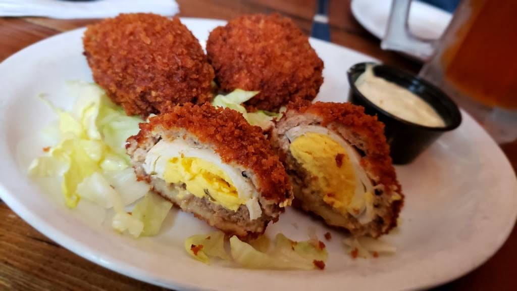 The Dublin Village Tavern | restaurant | 27 S High St, Dublin, OH 43017, USA | 6147666250 OR +1 614-766-6250