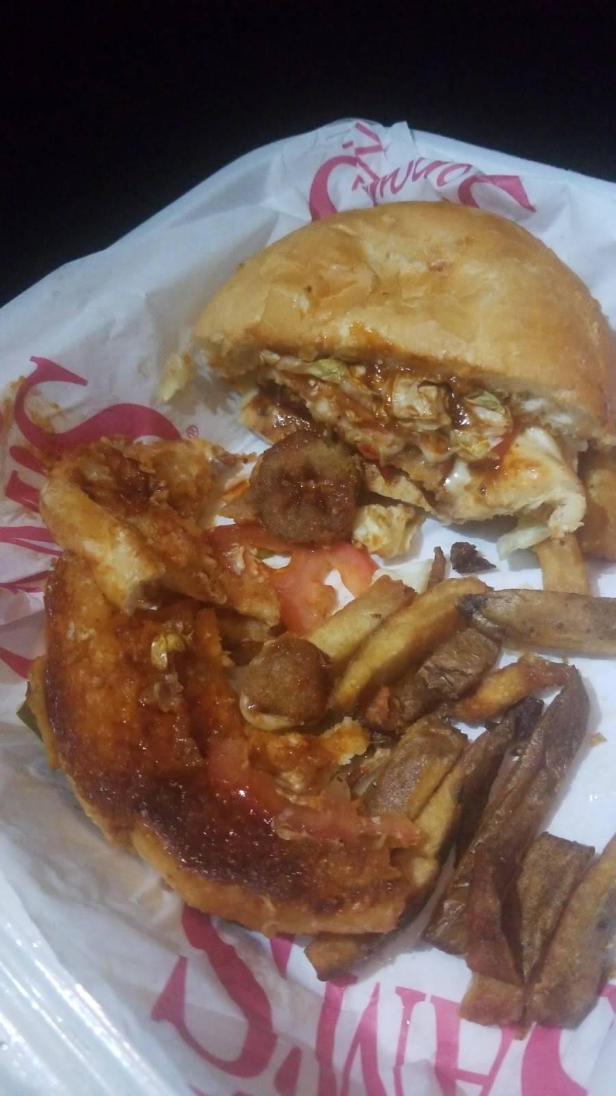 Famous Sams Sports Bar #11 | restaurant | 3010 W Valencia Rd, Tucson, AZ 85746, USA | 5208838888 OR +1 520-883-8888