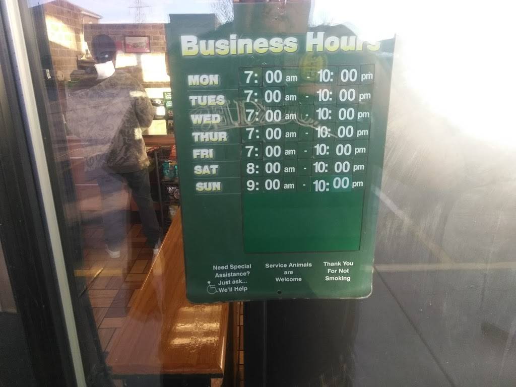 Subway | meal takeaway | 4990 Kipling St Suite 10, Wheat Ridge, CO 80033, USA | 3034256325 OR +1 303-425-6325