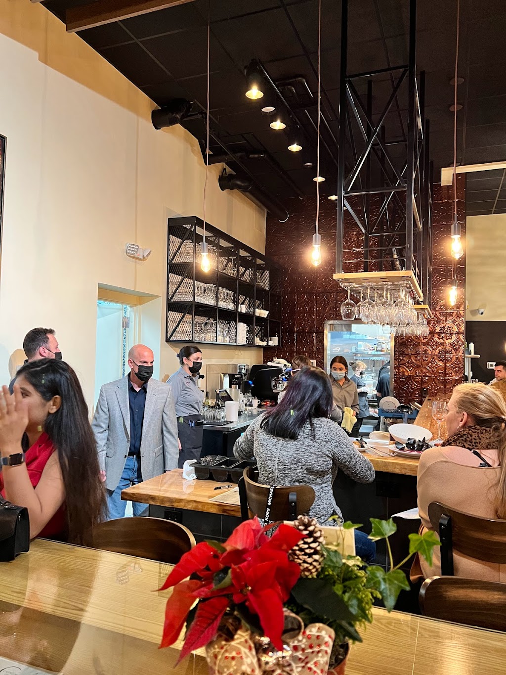 Carnegie Cellars | restaurant | 247 N Goodman St, Rochester, NY 14607, USA | 5852068611 OR +1 585-206-8611