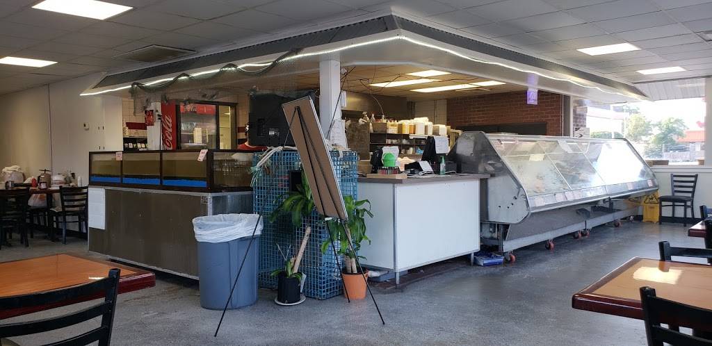 Tidewater Seafood | restaurant | 7483 Tidewater Dr, Norfolk, VA 23505, USA | 7575878888 OR +1 757-587-8888