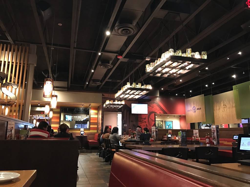 Chilis Grill & Bar | meal takeaway | 12131 Katy Fwy, Houston, TX 77079, USA | 2816797261 OR +1 281-679-7261