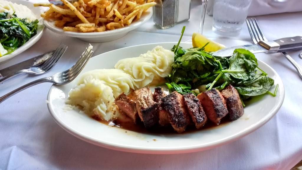 Gibsons Bar & Steakhouse | restaurant | 1028 N Rush St, Chicago, IL 60611, USA | 3122668999 OR +1 312-266-8999