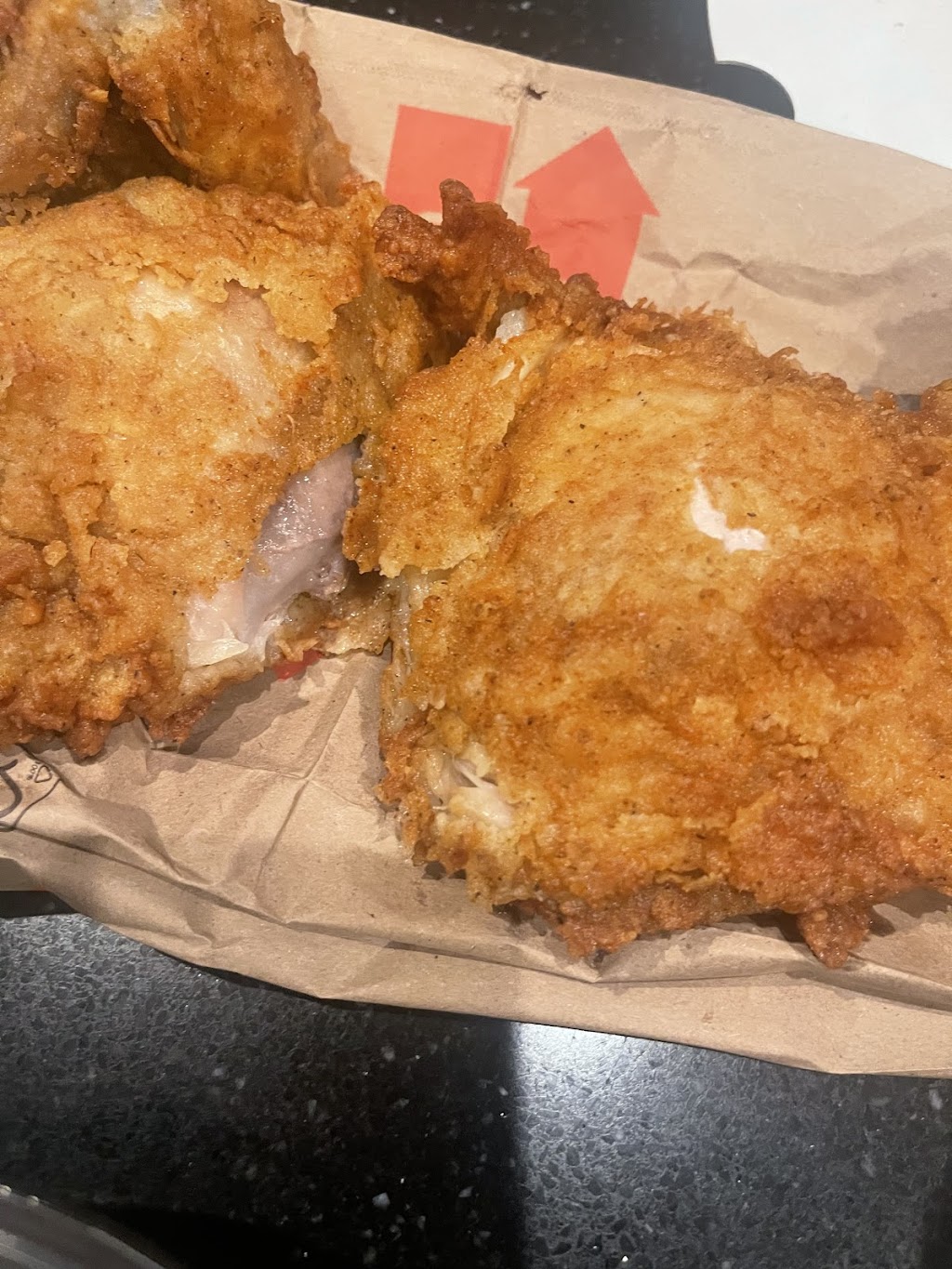 KFC | restaurant | 110 Coolwater Ln, Barstow, CA 92311, USA | 4423195374 OR +1 442-319-5374