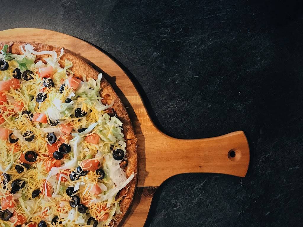 East of Chicago | restaurant | 759 Carter Dr, Galion, OH 44833, USA | 4194688333 OR +1 419-468-8333