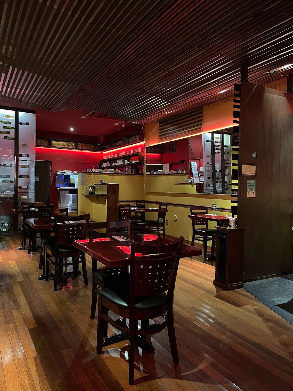 Maroun Mediterranean Grill | restaurant | 366 Roy St, Seattle, WA 98109, USA | 2062820173 OR +1 206-282-0173