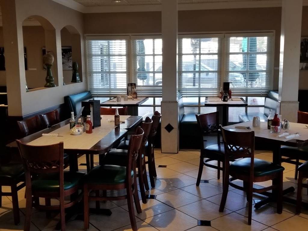 Ricks Desert Grill | restaurant | 1596 N Palm Canyon Dr, Palm Springs, CA 92262, USA | 7603252127 OR +1 760-325-2127