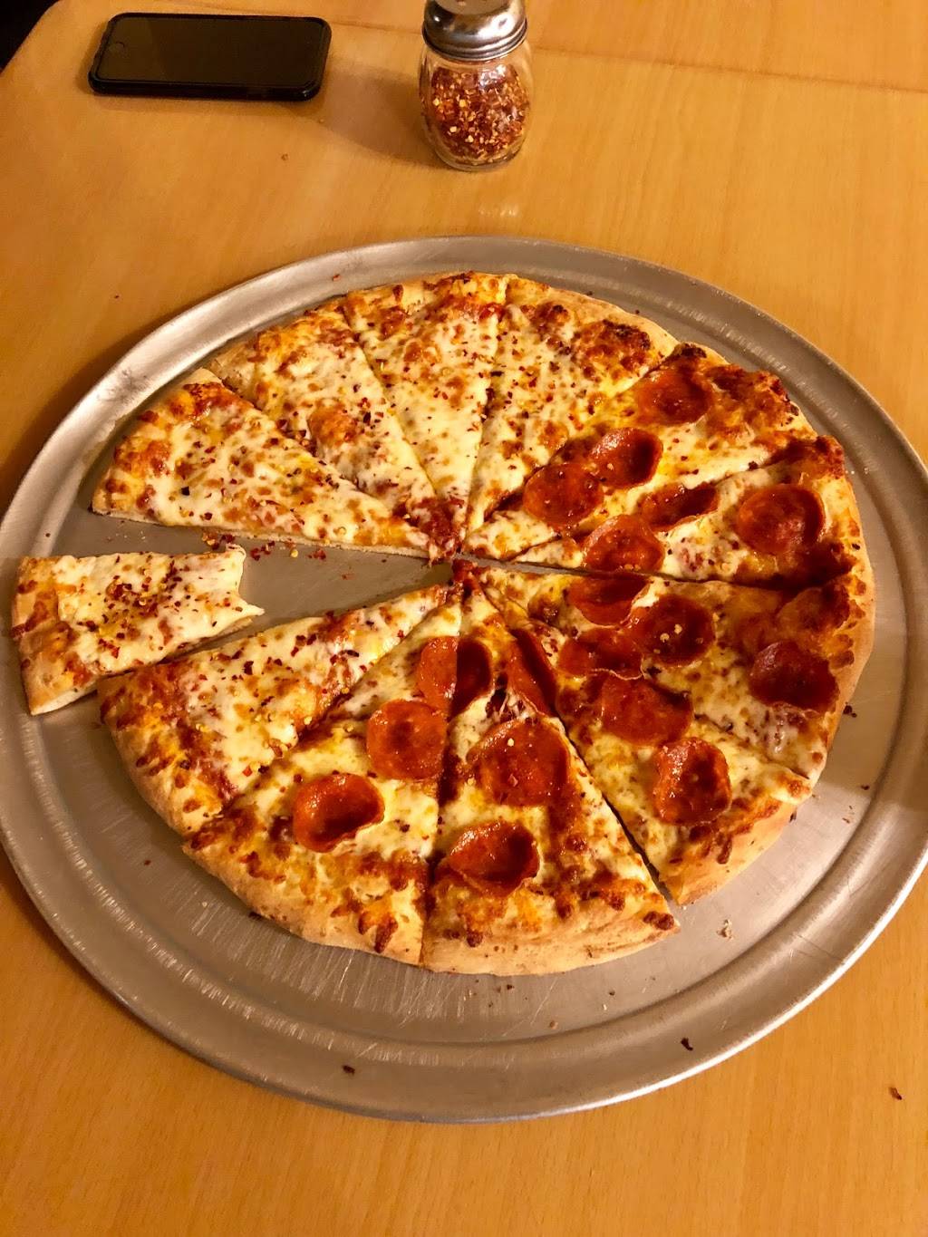 Pelican Pizza | restaurant | 522 Lighthouse Ave, Monterey, CA 93940, USA | 8316494040 OR +1 831-649-4040