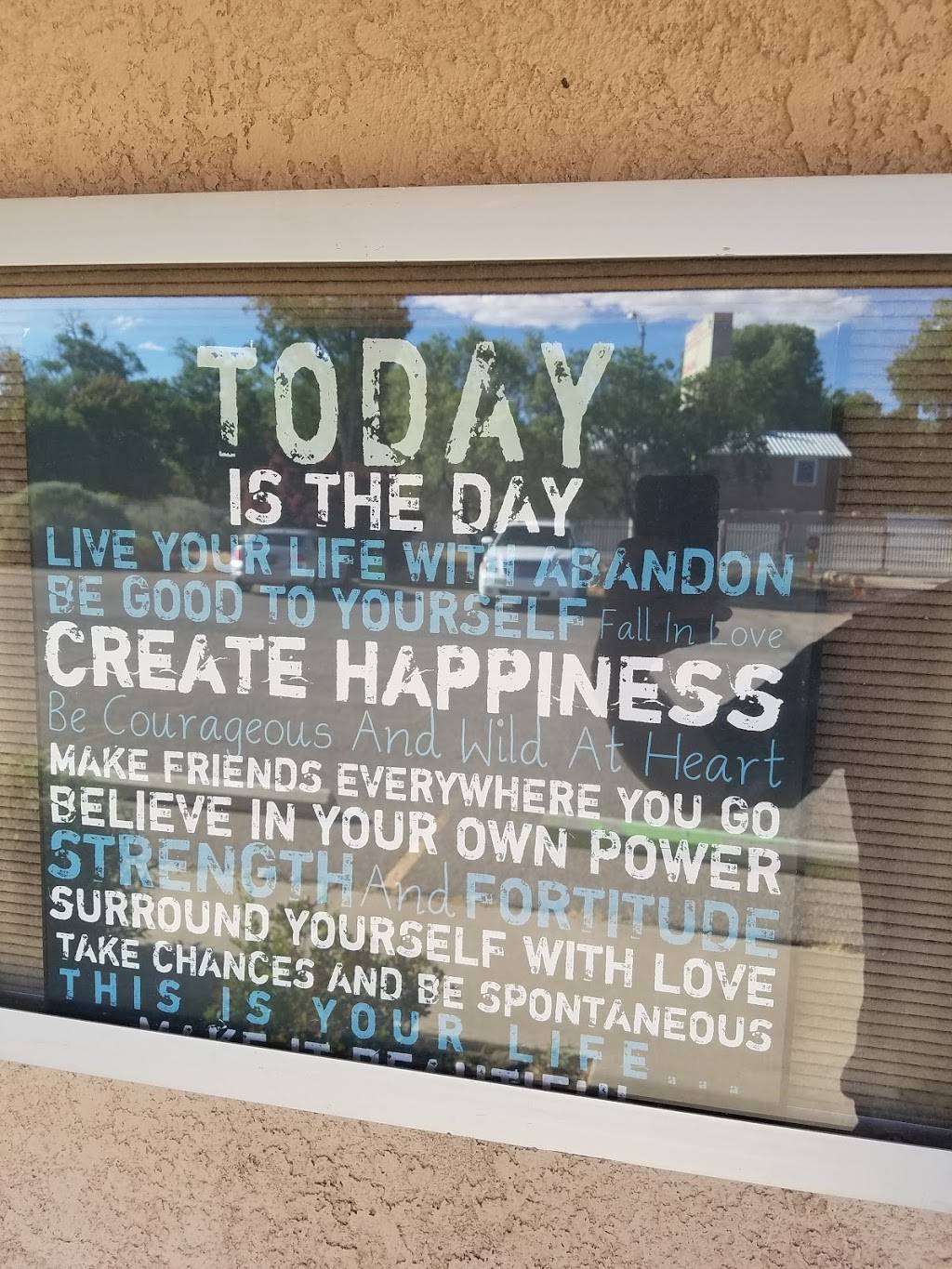 Turning Point Nutrition | restaurant | 325 Candelaria Rd NE, Albuquerque, NM 87107, USA | 5054899866 OR +1 505-489-9866