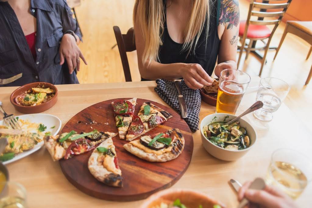 Stone Soup PDX | restaurant | 306 NW Broadway, Portland, OR 97209, USA | 5037194772 OR +1 503-719-4772